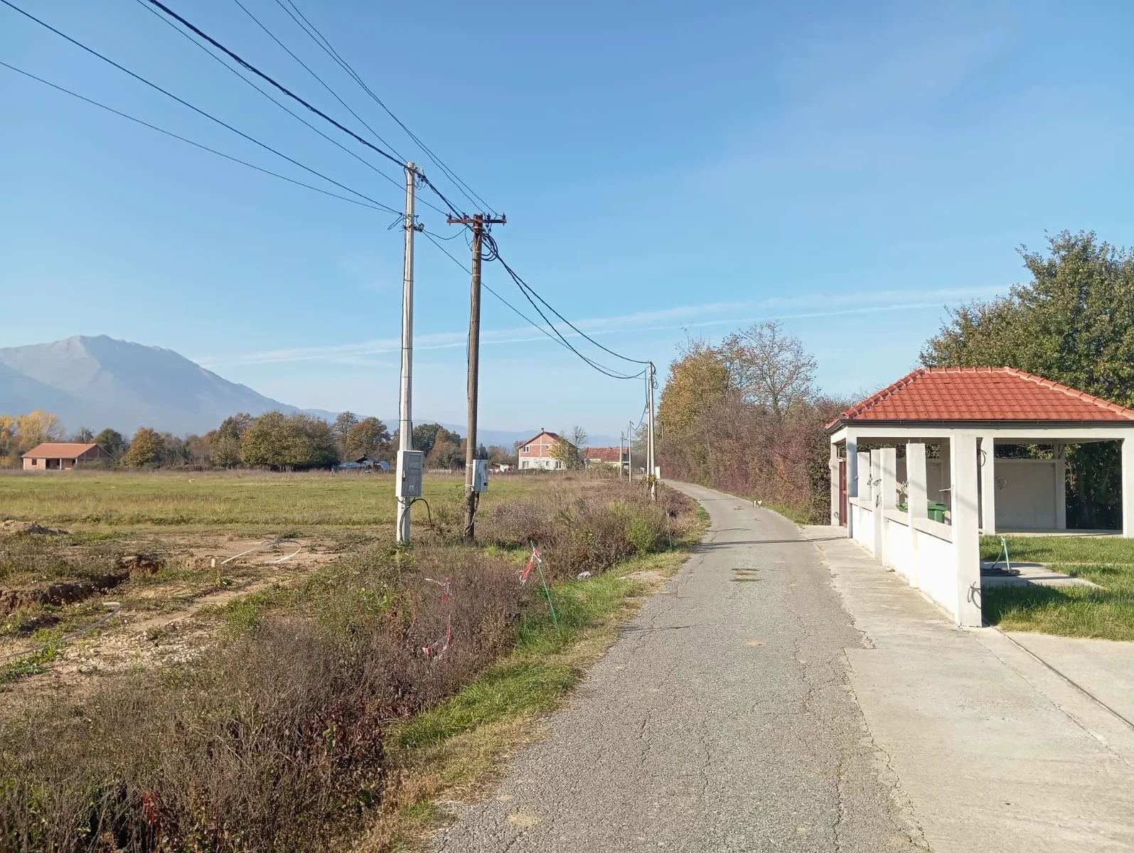 Grundstück von 5500 m² für den Bau von Ferienhäusern in Danilovgrad, Montenegro