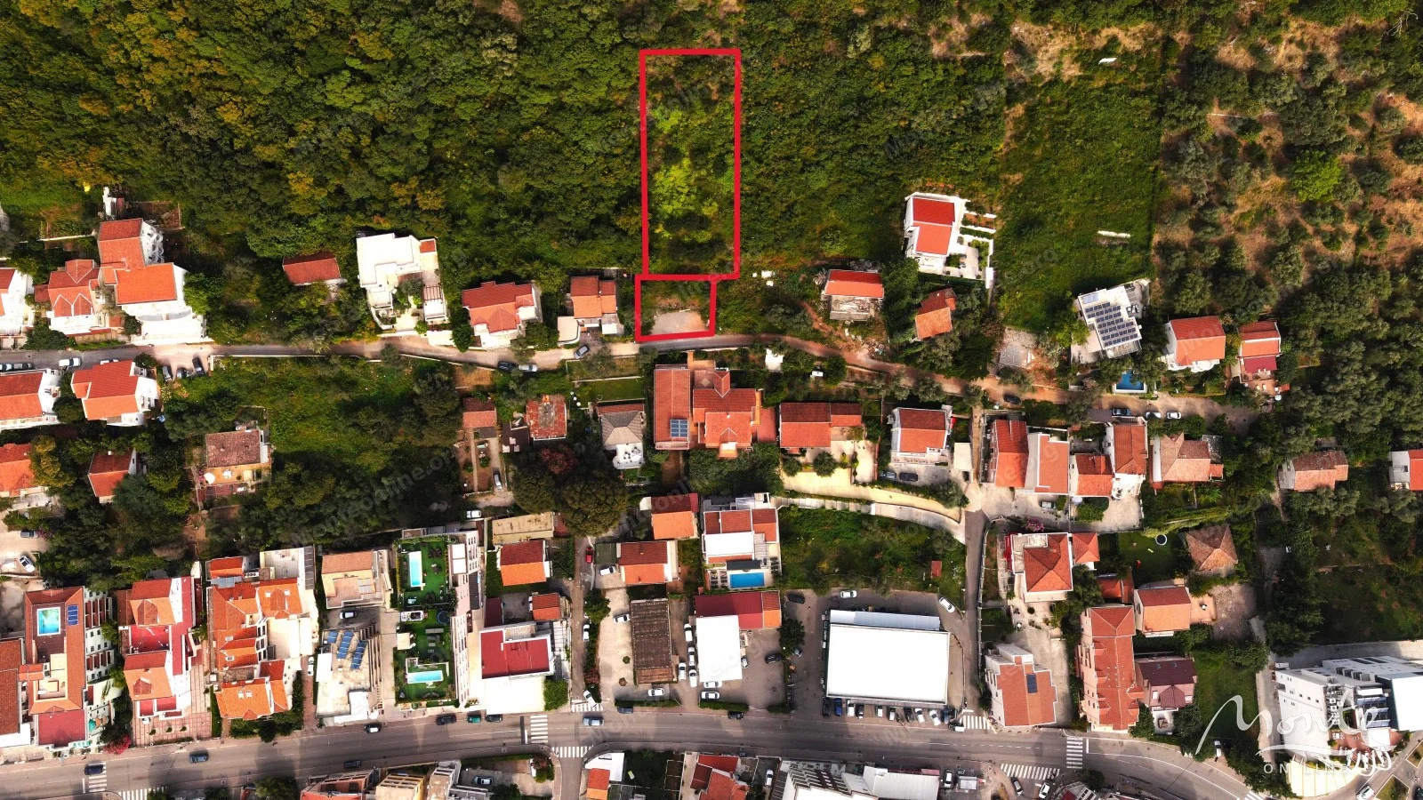 Grundstück von 3113 m² für den Bau urbaner Villen in Budva, Montenegro.