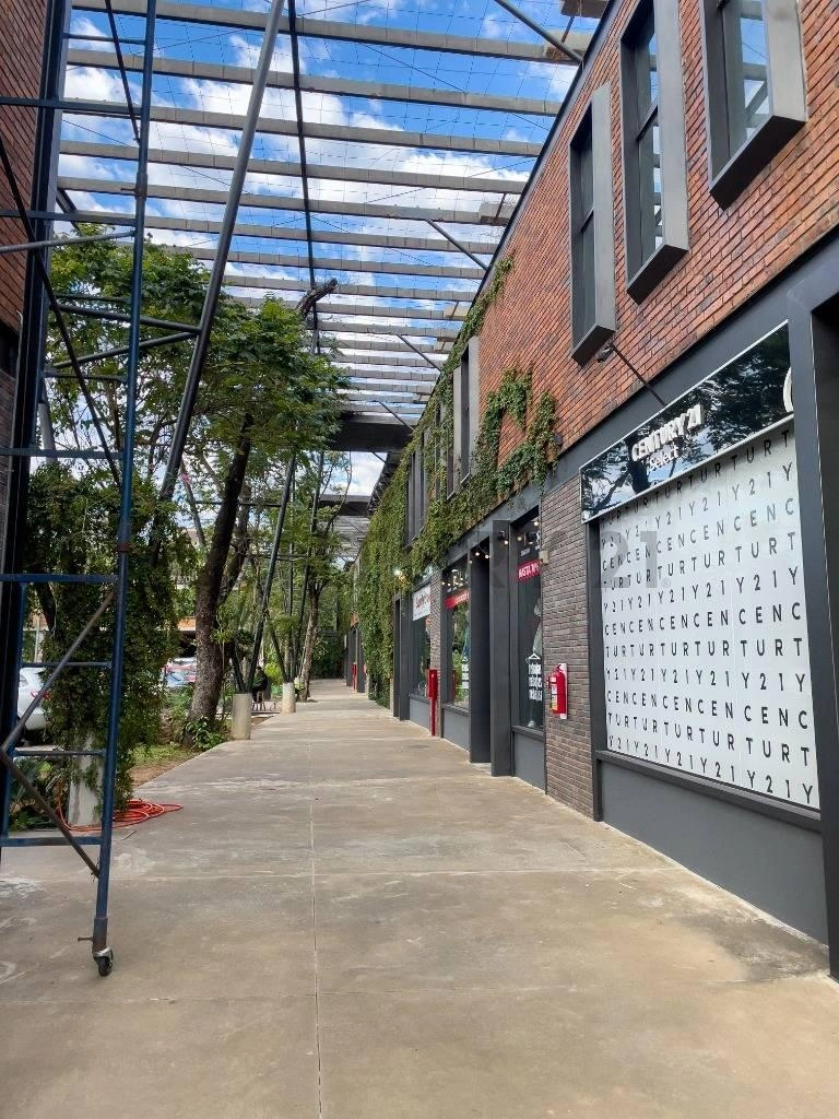 Local comercial eficiente de 2317 m2 en Asunción, Paraguay