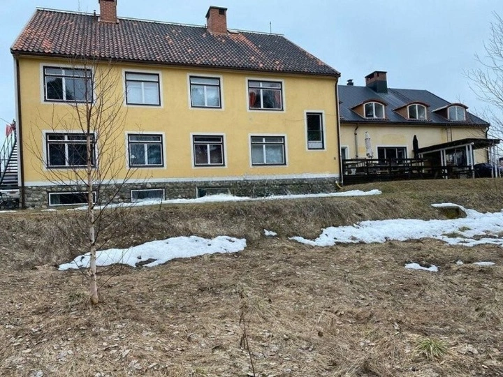 Prime hotel 2340 m2 in Fredrika, Sweden