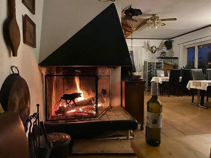 Prime hotel 2340 m2 in Fredrika, Sweden