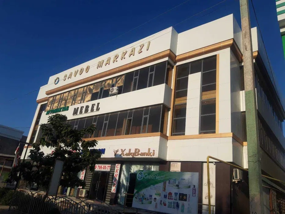 位于乌兹别克斯坦努库斯的1129 m2地标性商用物业