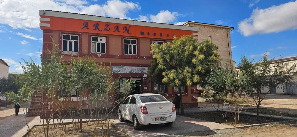 Imóvel comercial moderno 308 m2 em Nukus, Uzbequistão