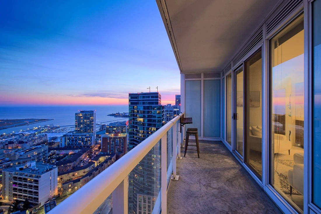 Luxury apartment 87 m2 in Toronto, Canada