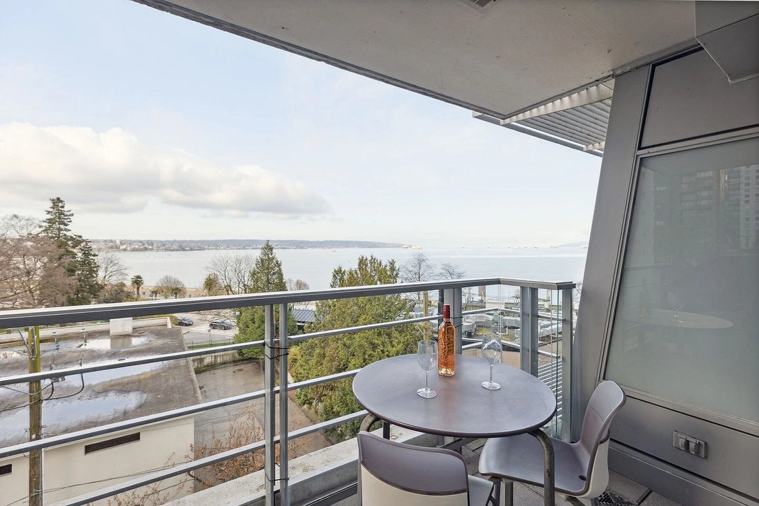 Luxurious penthouse 101 m2 in Vancouver, Canada