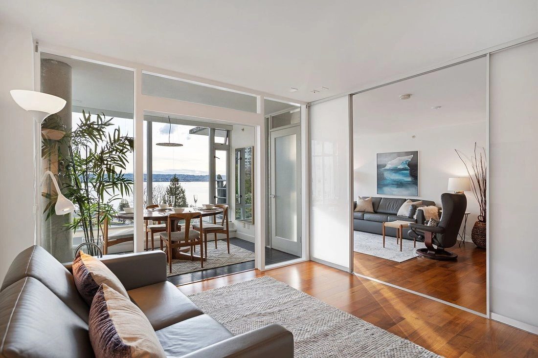 Luxurious penthouse 101 m2 in Vancouver, Canada