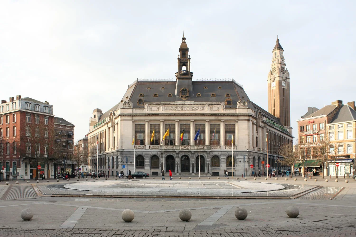 Bank-To-Bank Transactions to Charleroi | VelesClub Int.