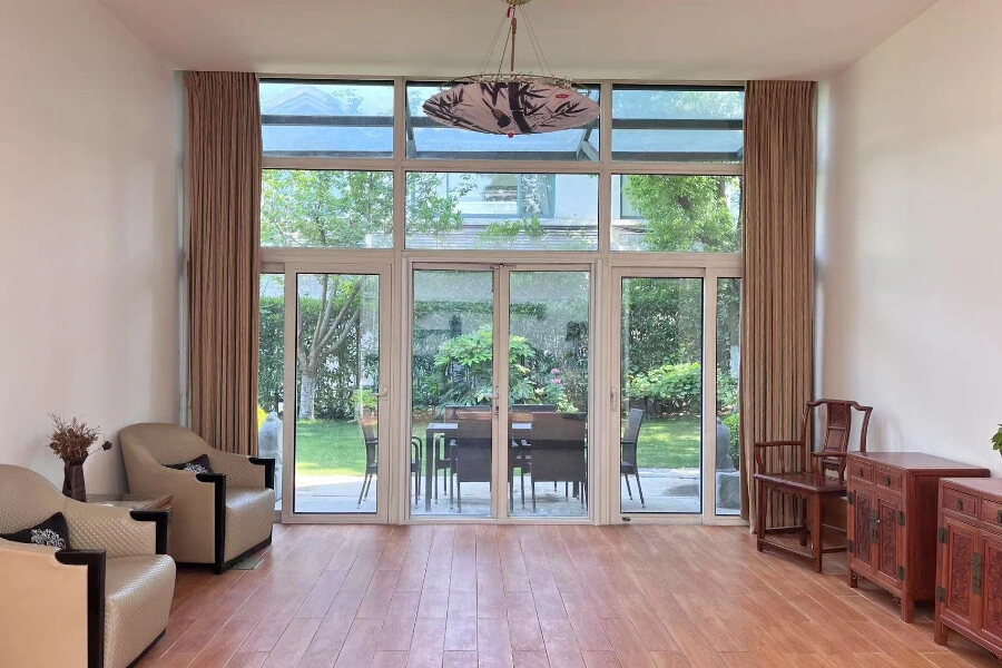 Bright villa 357 m2 in Shanghai, China