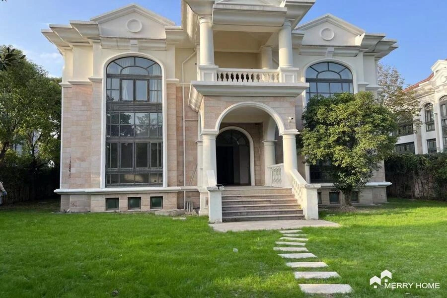 Unique villa 705 m2 in Shanghai, China