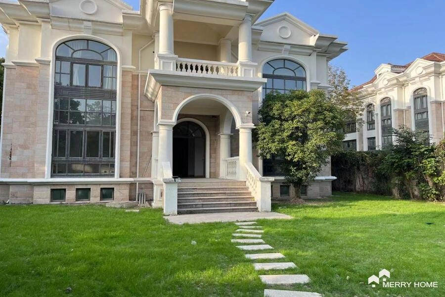 Unique villa 705 m2 in Shanghai, China