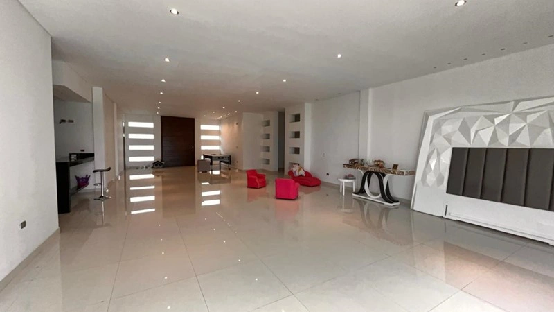 House 900 m2 in Cali, Colombia