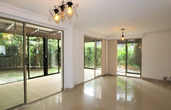 خانهٔ جادار ۱۶۰ مترمربعی در مدئین، کلمبیا