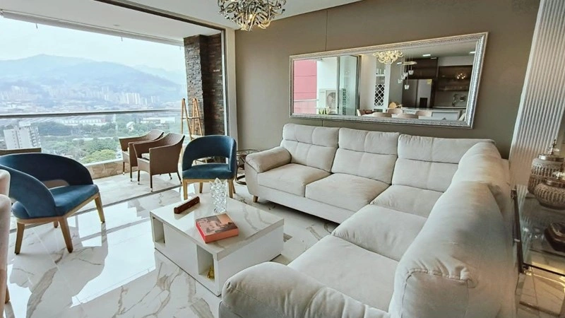 Spacious apartment 147 m2 in Medellin, Colombia