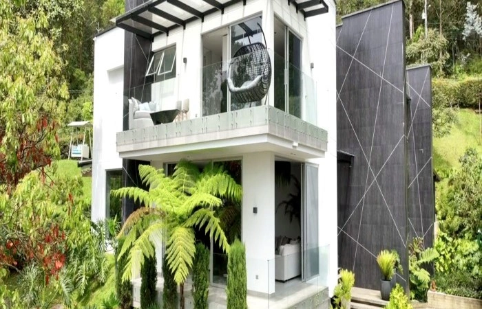 Spacious house 730 m2 in Medellin, Colombia