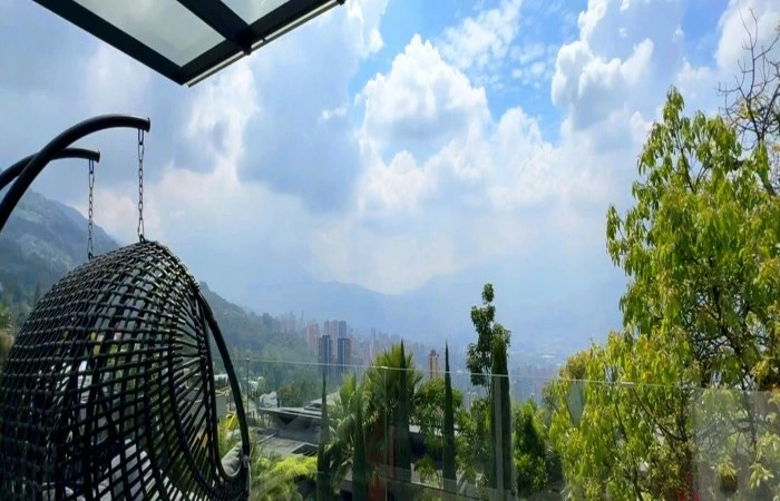 Spacious house 730 m2 in Medellin, Colombia