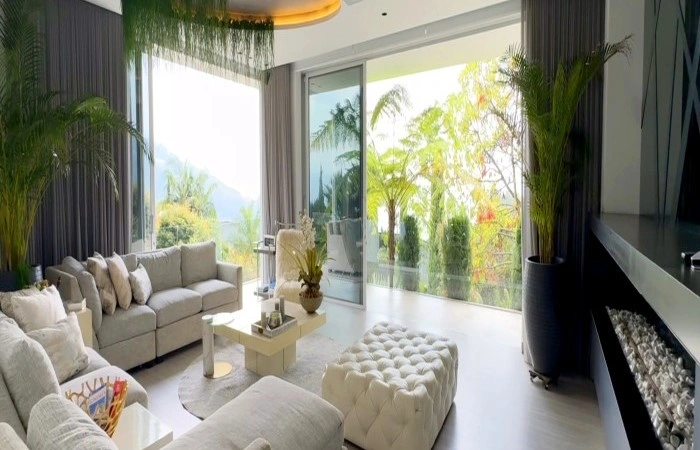 Spacious house 730 m2 in Medellin, Colombia
