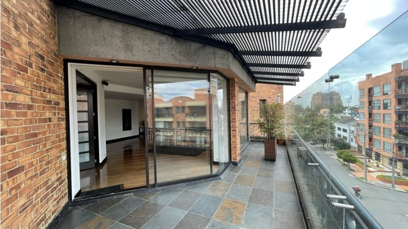 哥伦比亚·波哥大 340 m² 宽敞顶层公寓