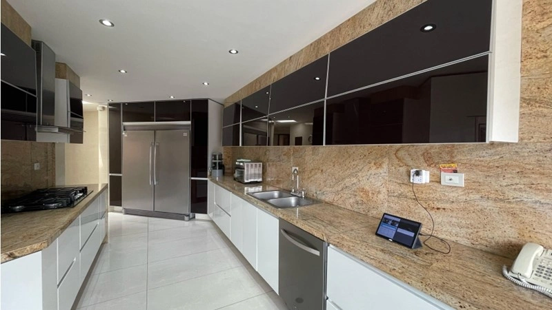 哥伦比亚·波哥大 340 m² 宽敞顶层公寓