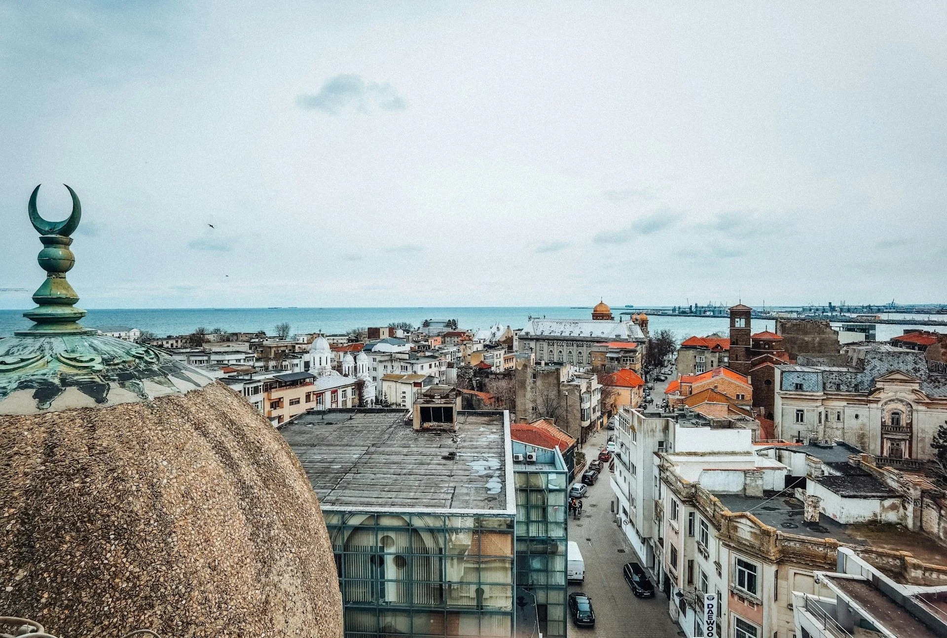 Bienes raíces de reventa en Constanta – Listados curados por expertos | VelesClub Int.
