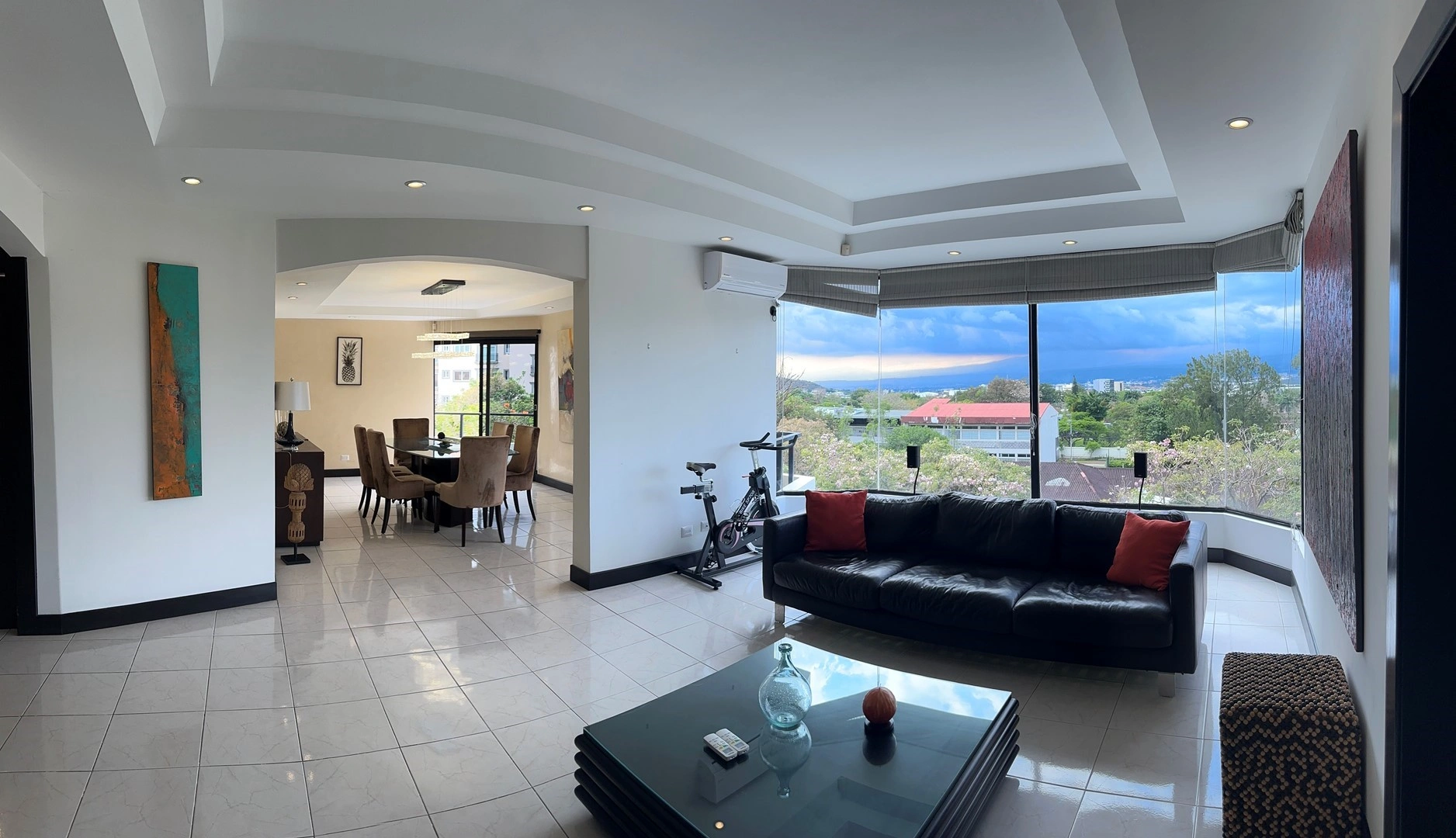Apartment 206 m2 with balcony in San Jose City, Costa Rica