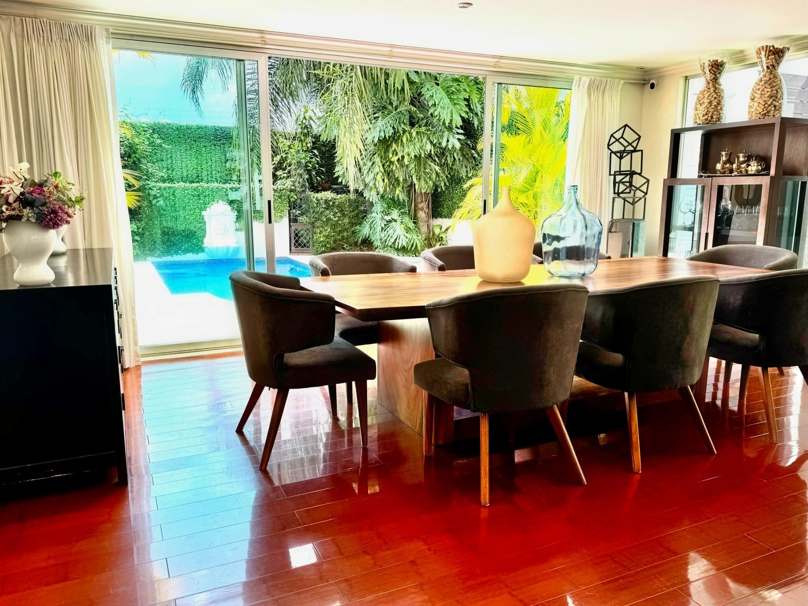 Spacious villa 400 m2 in San Jose, Costa Rica