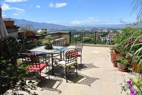 Spacious penthouse 275 m2 in Cartago, Costa Rica