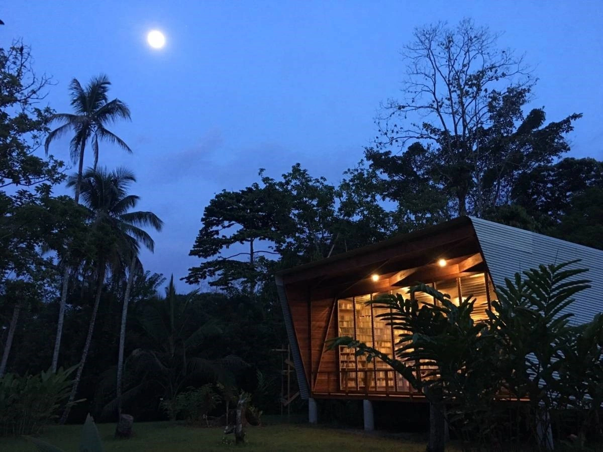 Spacious apartment 380 m2 in Limon, Costa Rica