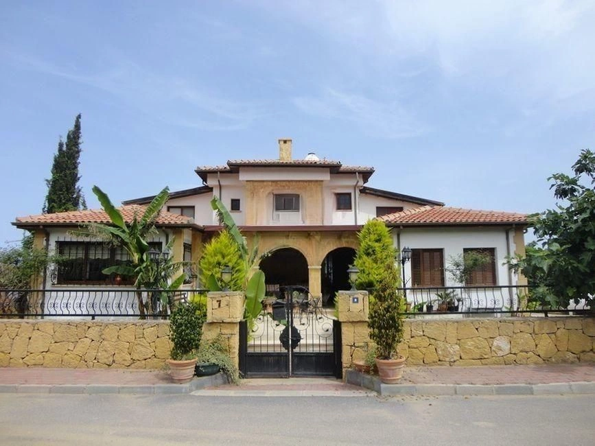 Villa in Kyrenia