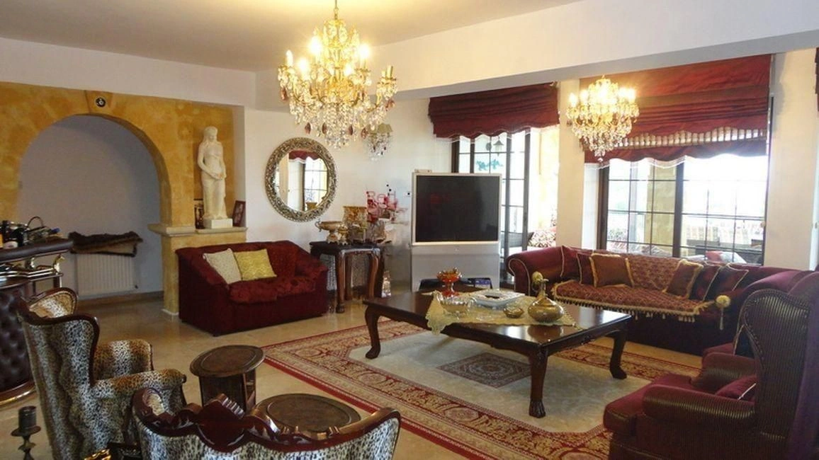 Villa in Kyrenia