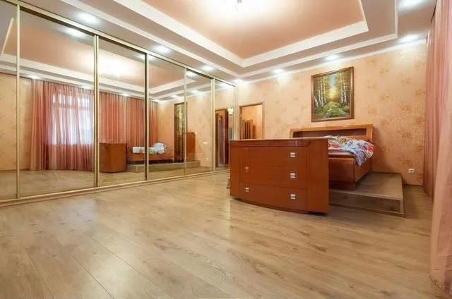 Luxury apartment on Vasilyevsky Island