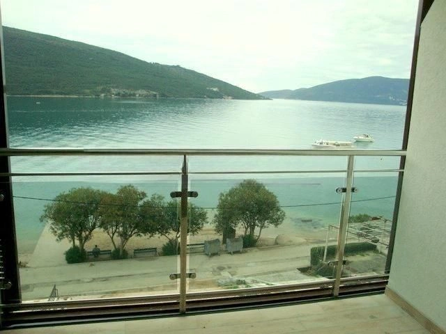 شراء شقق في مونتينيغرو ✅ شقة في كُمبُور بسعر 239 ألف يورو