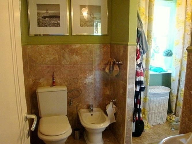 شقة بمساحة 96م2 في هيرسيغ نوفى