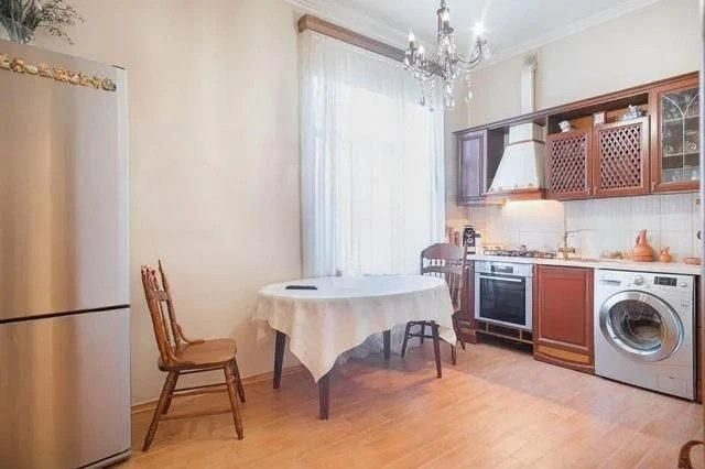 Apartment 4+1 on Moskovsky Prospekt