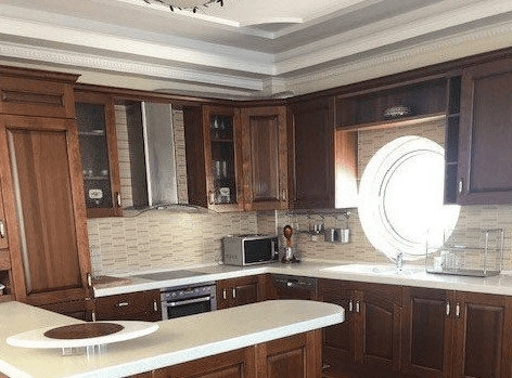 Superbe maison de 1000 m2 avec vue panoramique sur la ville