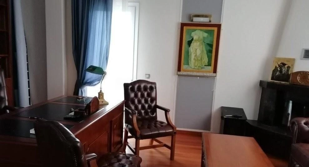 Superbe maison de 1000 m2 avec vue panoramique sur la ville