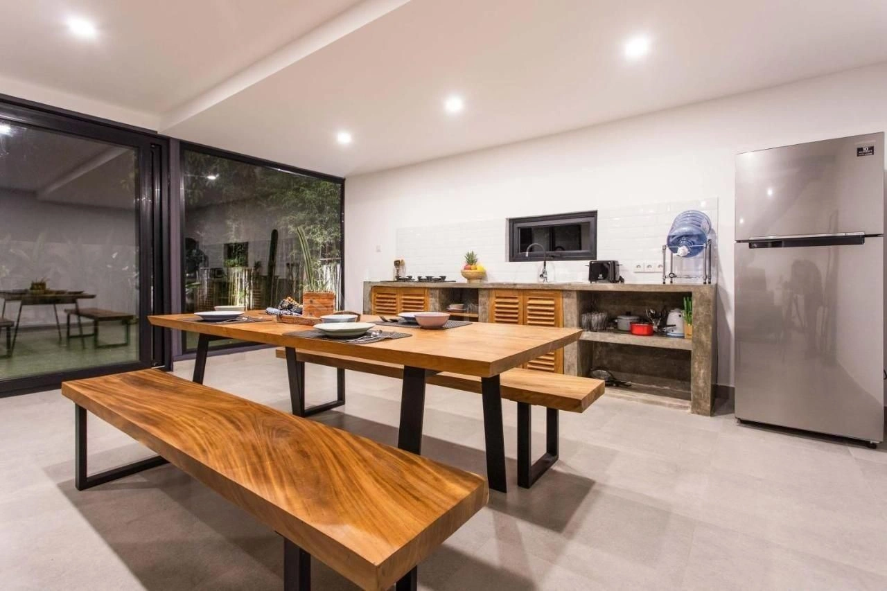 Magnificent villa with pool and luxurious garden in Bigin