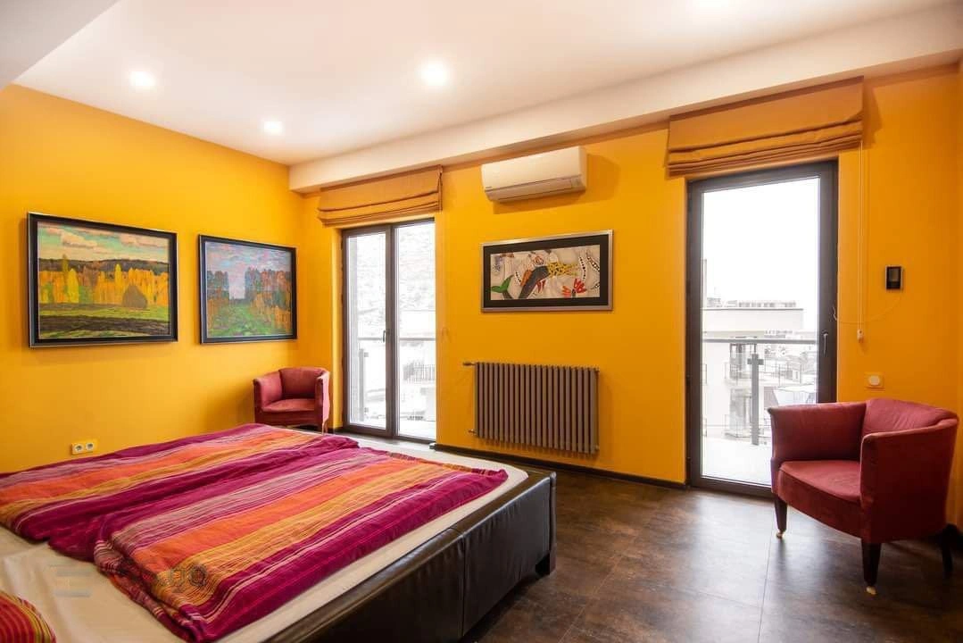 Spacious 3+1 apartment in Vake district of Tbilisi