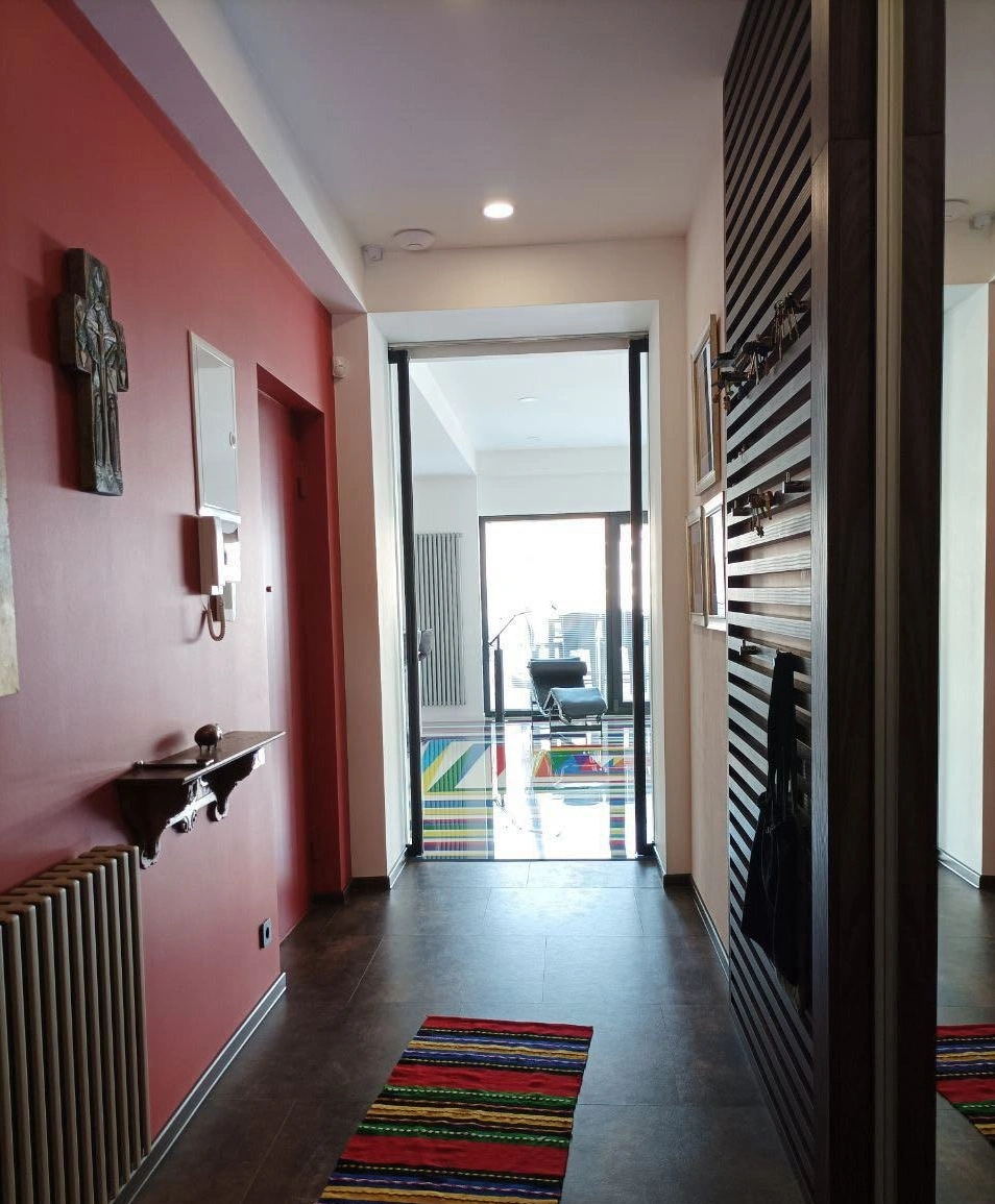 Spacious 3+1 apartment in Vake district of Tbilisi