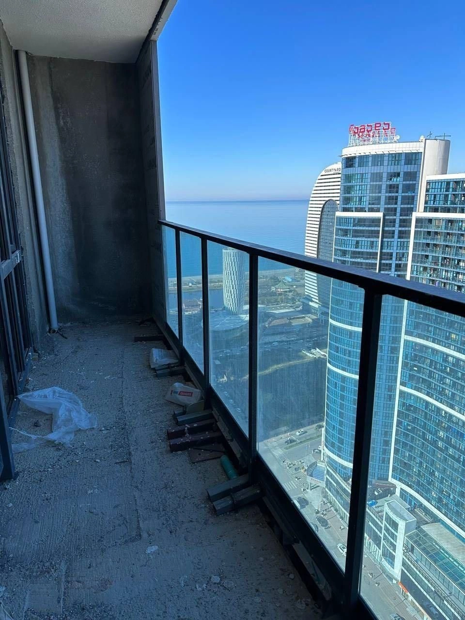 समुद्र से 350 मीटर दूर आरामदायक दो-कमरों का अपार्टमेंट