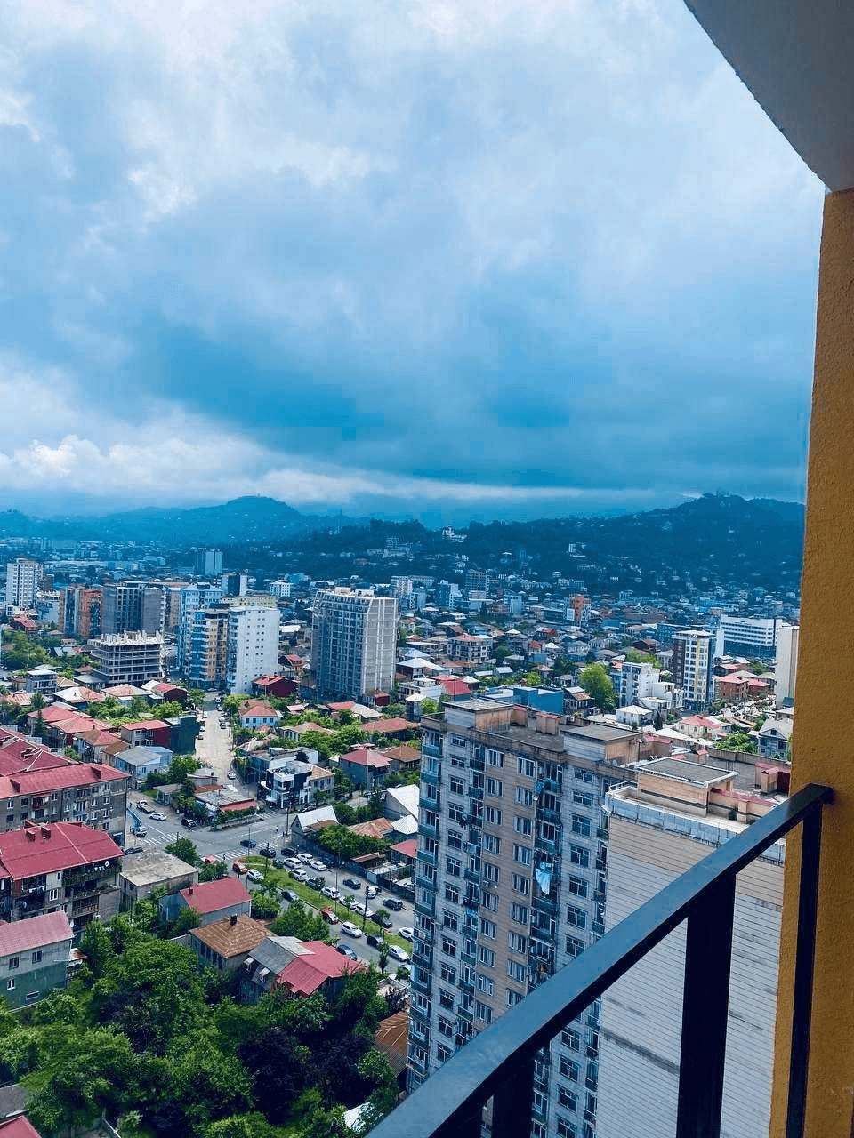Cozy apartment in a new building with panoramic views of the city