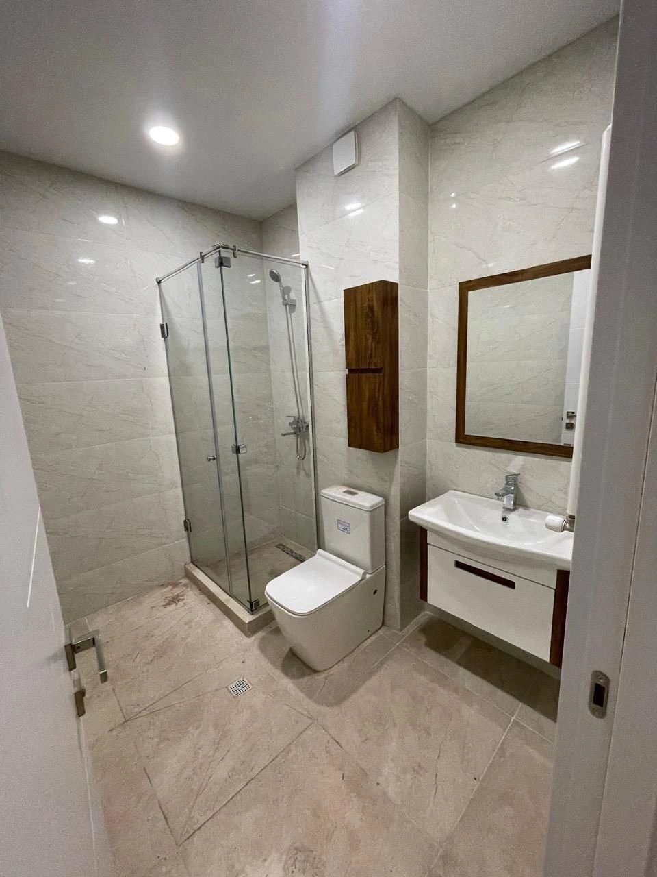 हाल ही में नवीनीकृत अपार्टमेंट