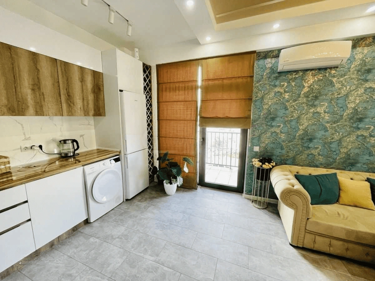 Amplio apartamento con nueva renovación 3+1 en Ortachala