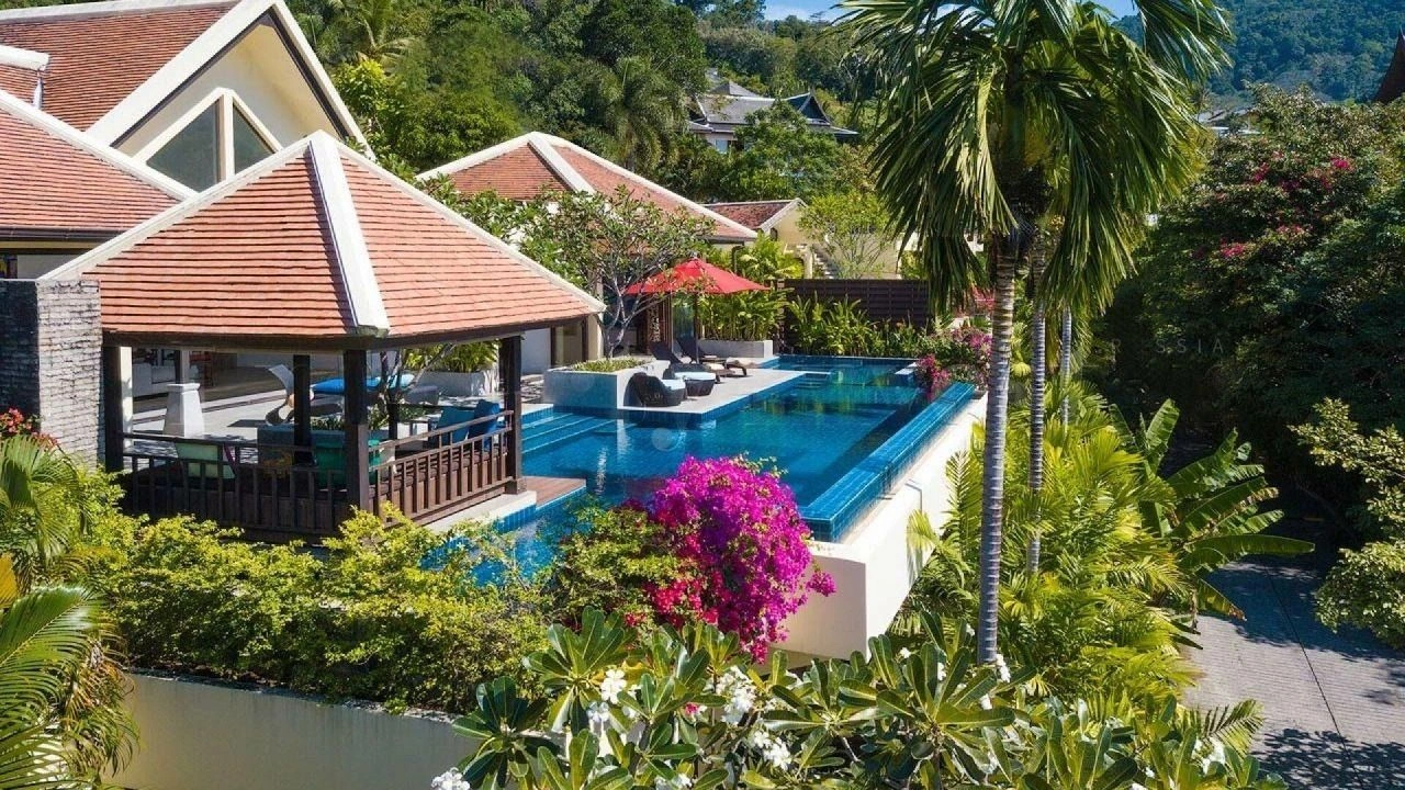 Resort-Boutique-Villa 4+1 mit Meerblick, Phuket