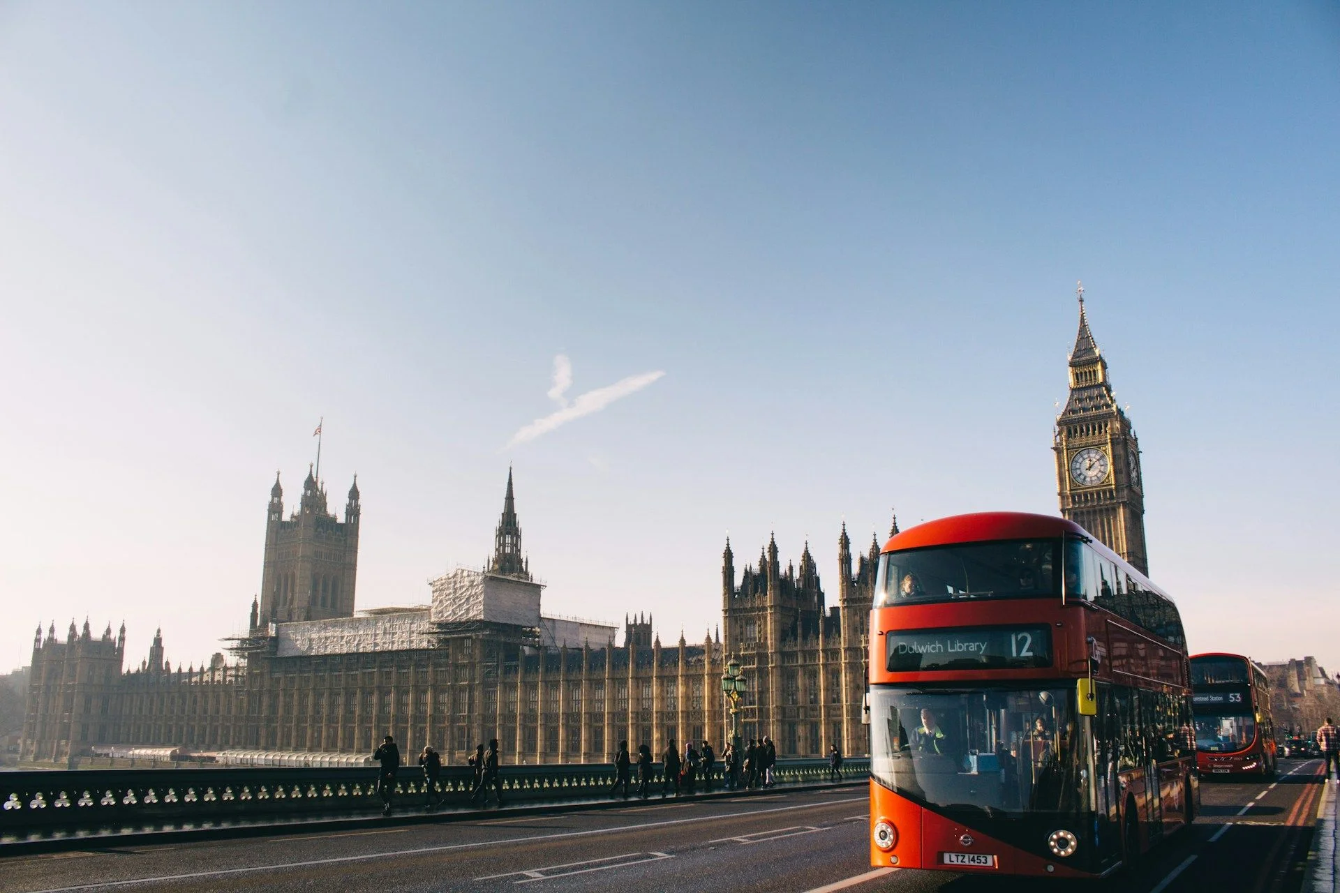 Invierte en bienes raíces en Inglaterra - Mejores propiedades de inversión | VelesClub Int.