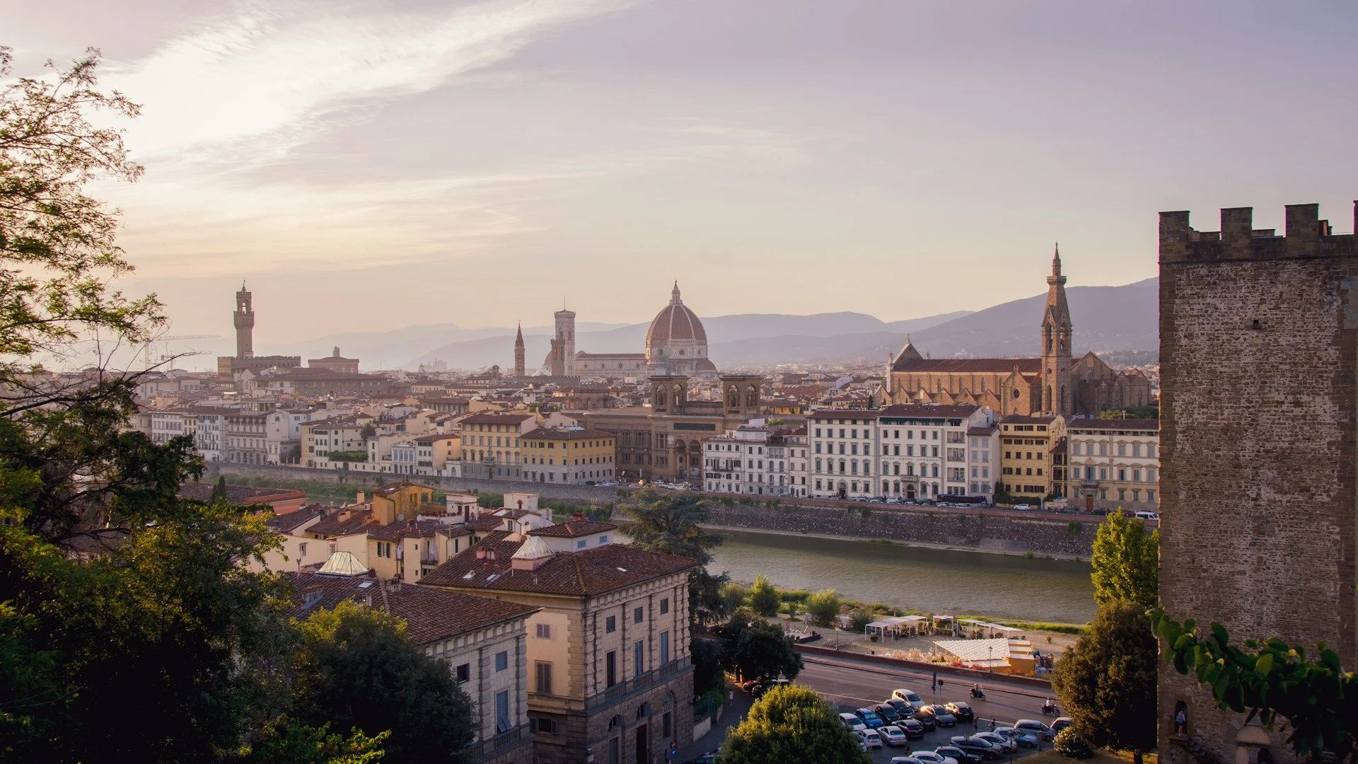 Best international money transfer for business to Florence | VelesClub Int.