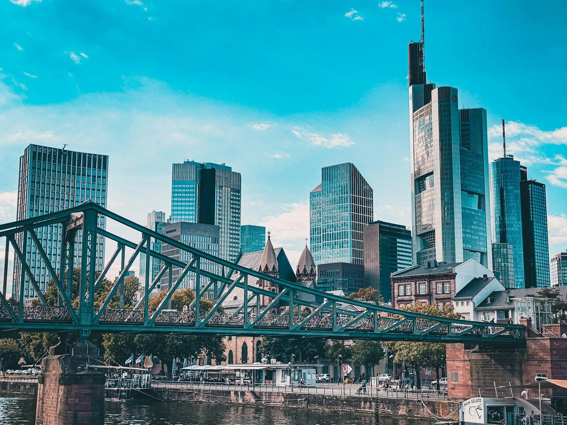 Expert-Approved Secondary Properties in Frankfurt am Main – VelesClub Int.