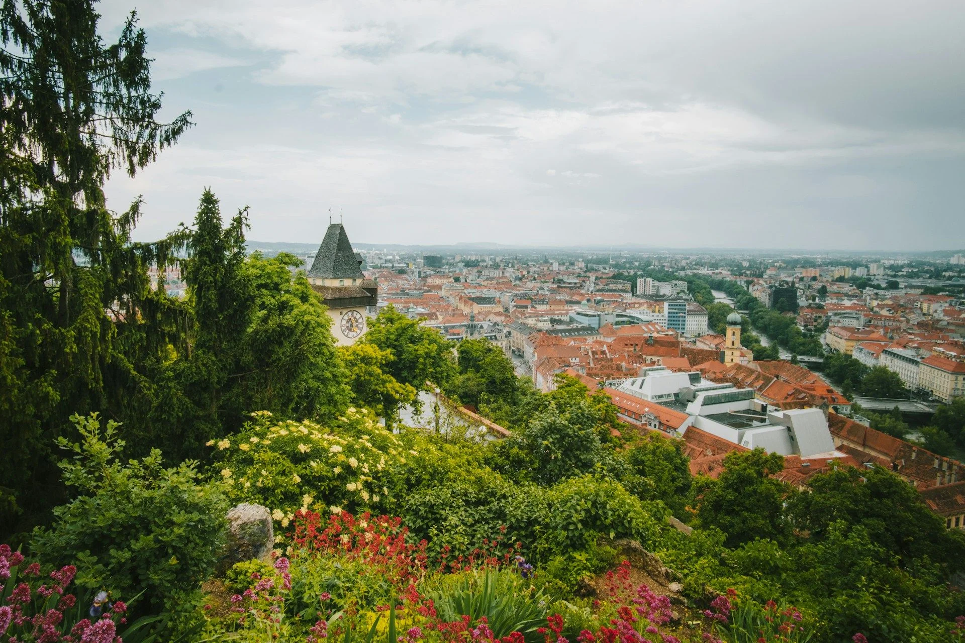 Compra de propiedades para inversión en Graz – Bienes raíces para expatriados | VelesClub Int.