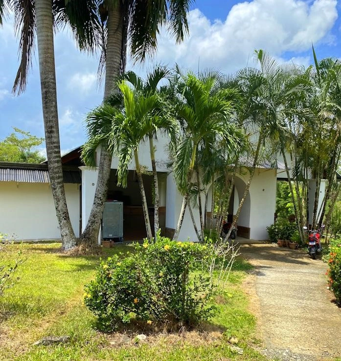 Encantadora casa 12+1 en Río Dulce, Guatemala