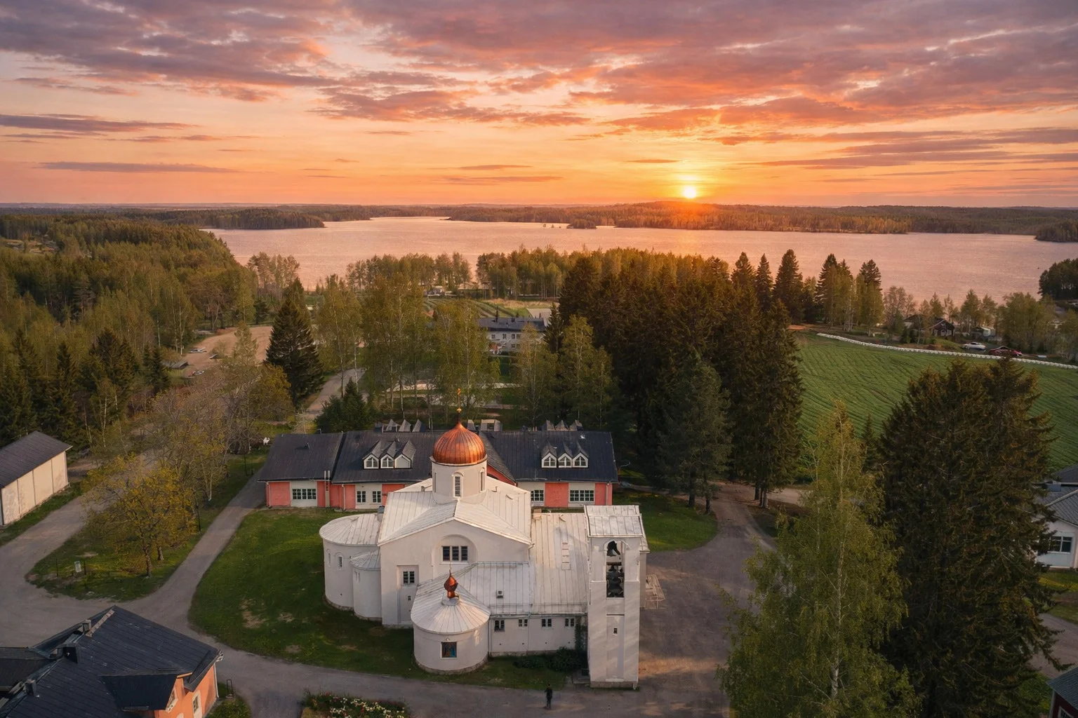 Heinavesi(フィンランド)への国際送金 — 幅広い対応範囲と迅速さ | VelesClub Int.