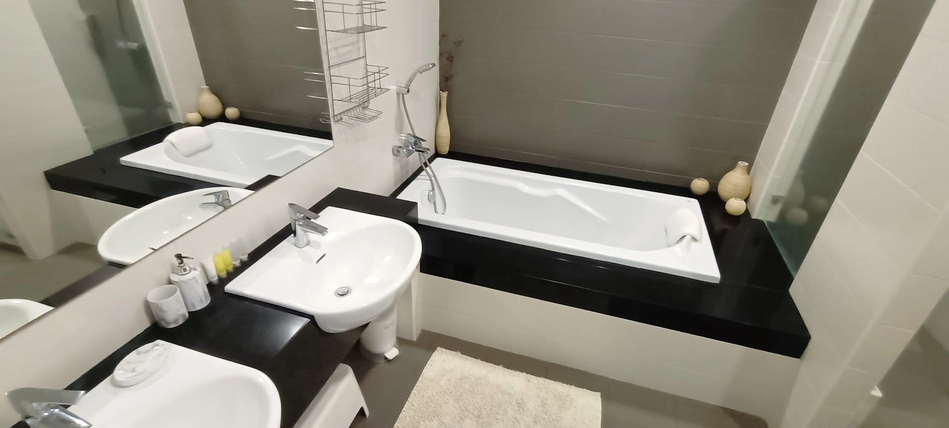 Специальное предложение! Огненная цена! Квартира 128 м2 с видом на море